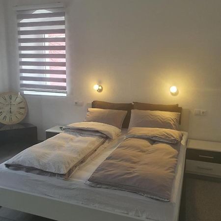 Apartman Din Travnik Exterior foto